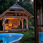 Brvnara Podgorje With Pool - Happy *