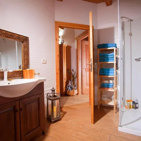 בקתה Podgorje With Pool - Happy *